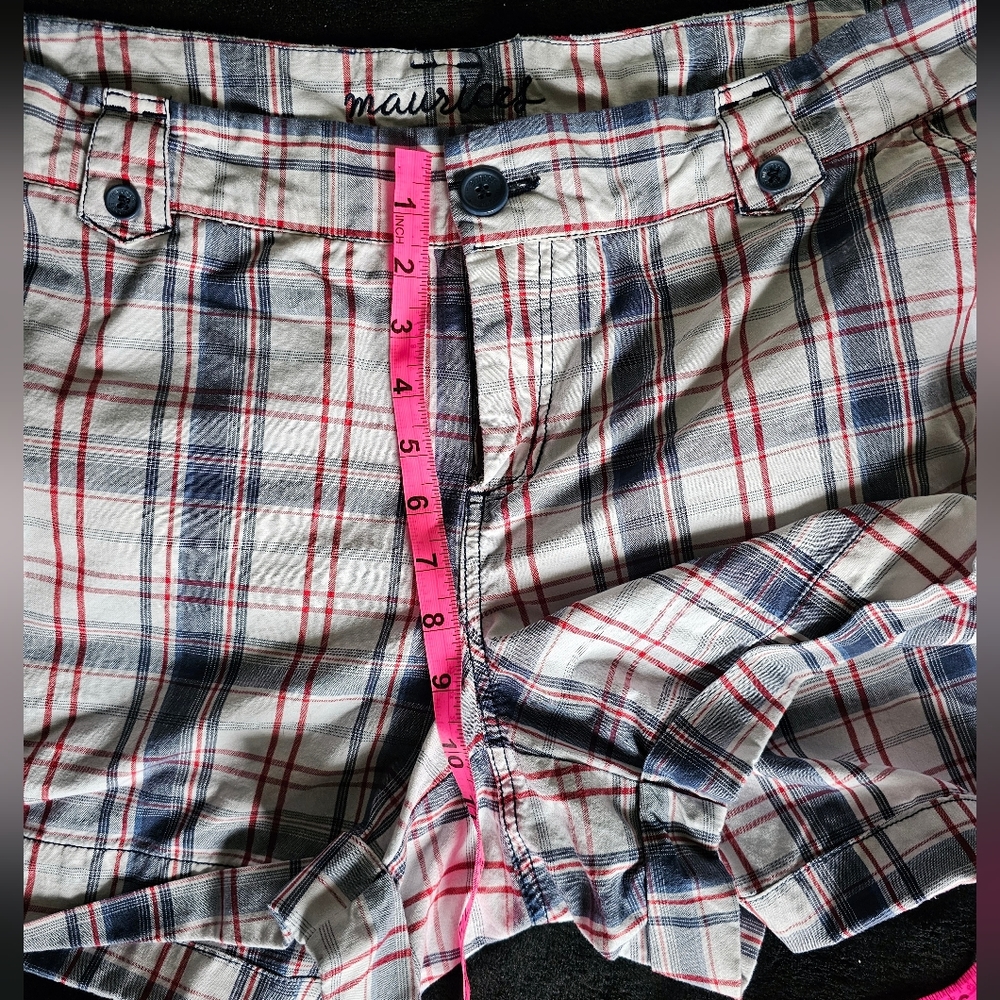 PLUS SIZE Red, White, Blue Plaid Shorts ๐ - Picture 5 of 8